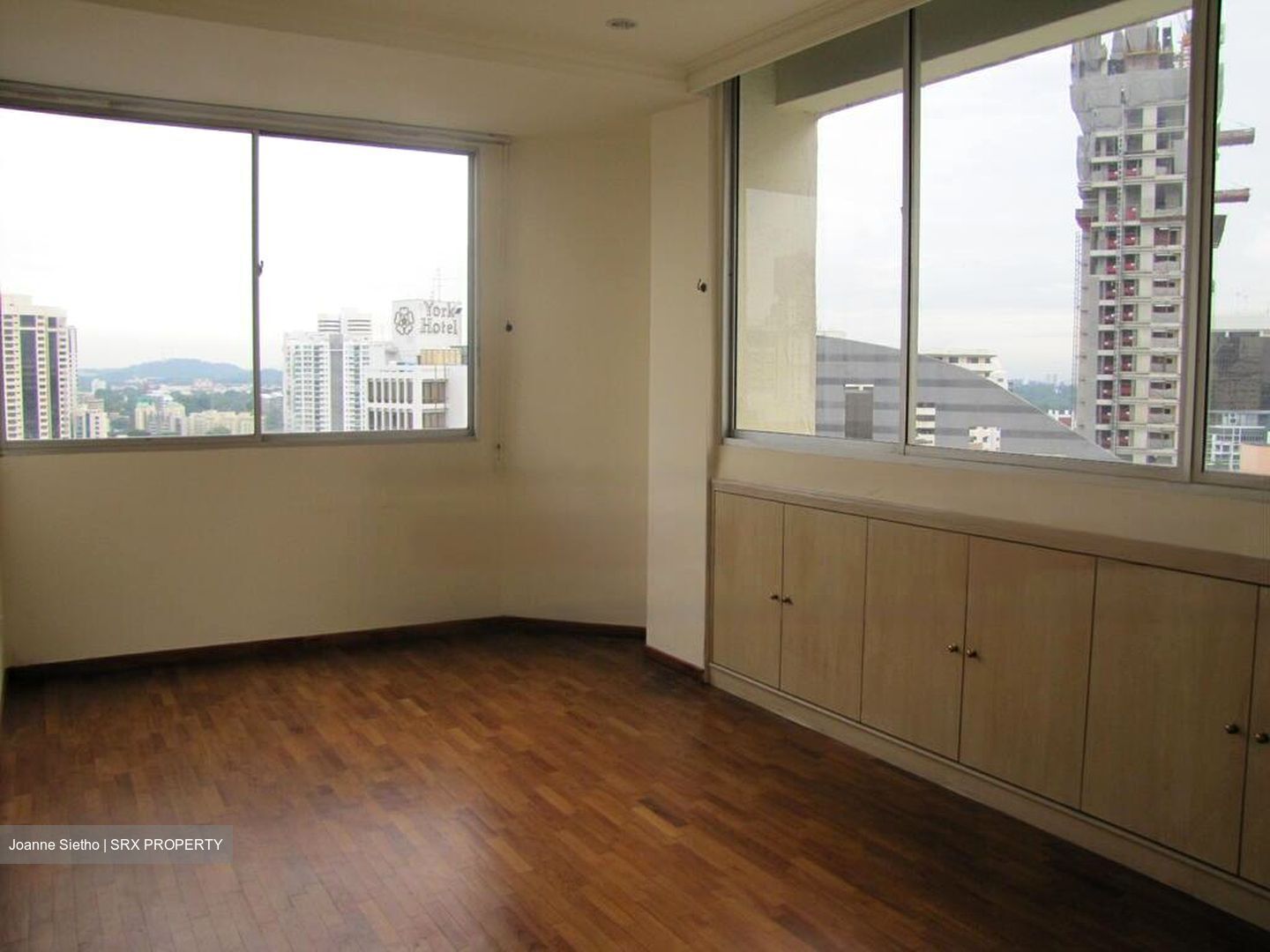 Elizabeth Tower (D9), Apartment #612754291